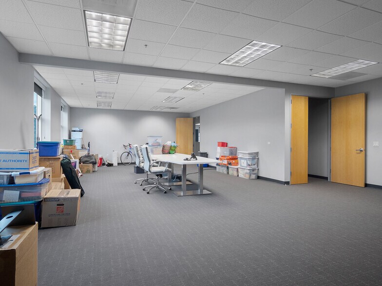 More Photos Of 8900 Research Dr, Irvine Research And Development For Lease