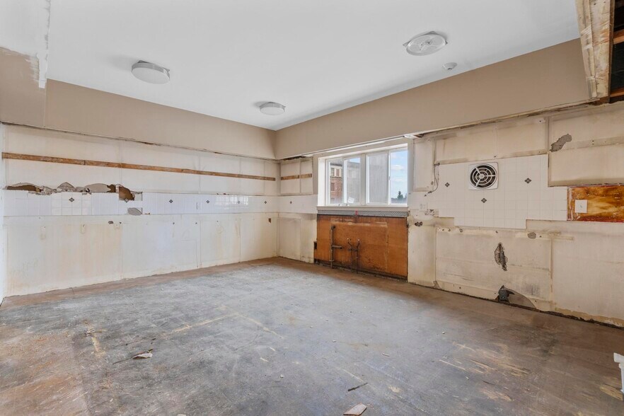 More Photos Of 19 Goodwill Ave, Meriden Specialty For Sale