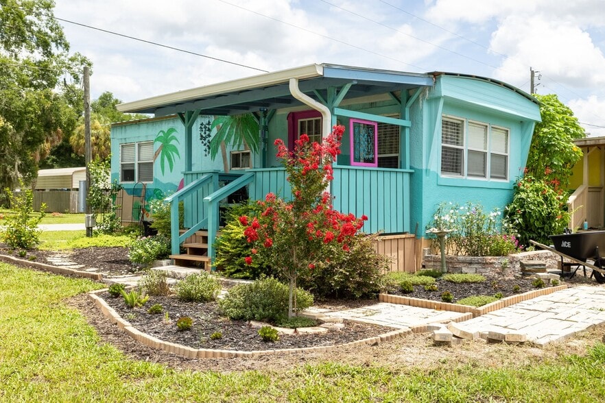 Primary Photo Of 4920 E Parsons Point Rd, Hernando Manufactured Housing Mobile Home Park For Sale