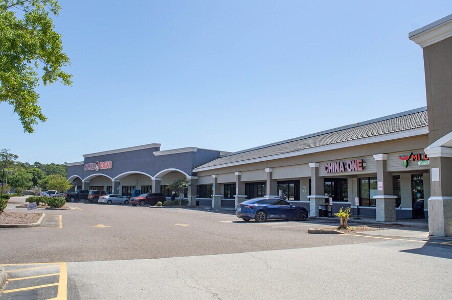 More Photos Of 2435-2495 US-1 S, Saint Augustine General Retail For Lease