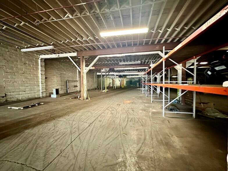 More Photos Of 212 S Pine River St, Ithaca Industrial For Sale