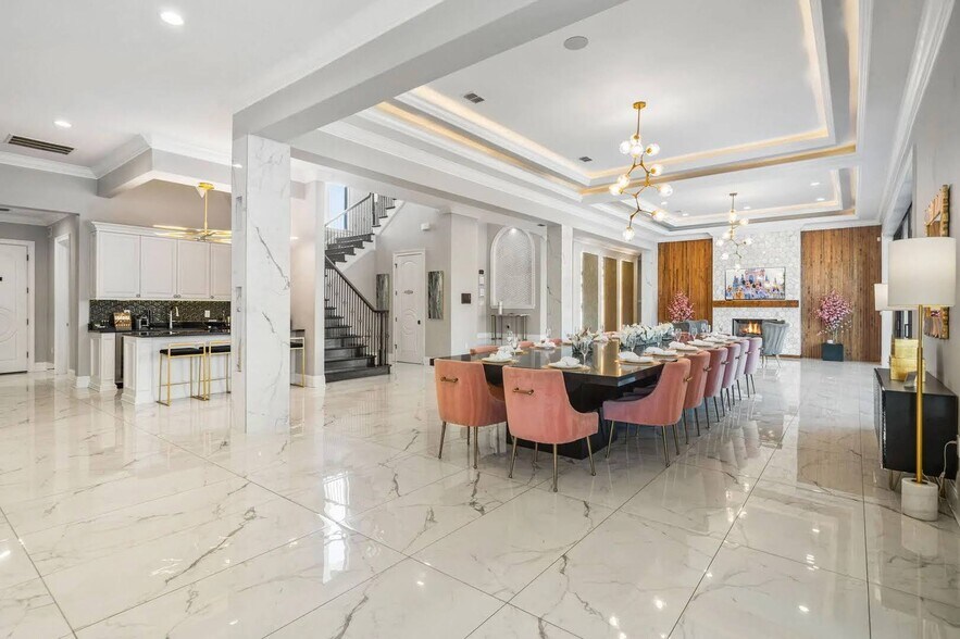 More Photos Of 521 Muirfield Loop, Reunion Specialty For Sale