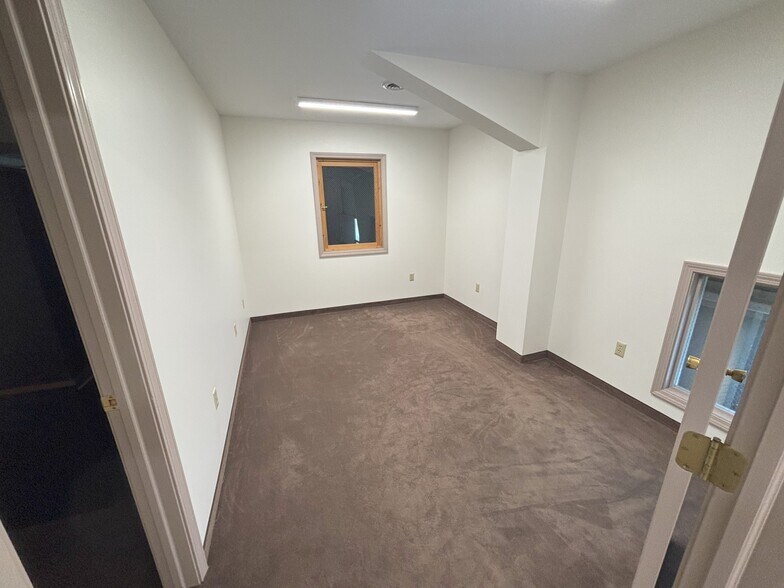 More Photos Of 131 Ash Dr, Kimball Township Warehouse For Lease