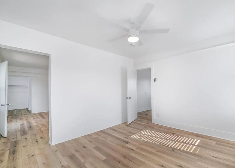 More Photos Of 522 N Centre St, San Pedro Apartments For Sale