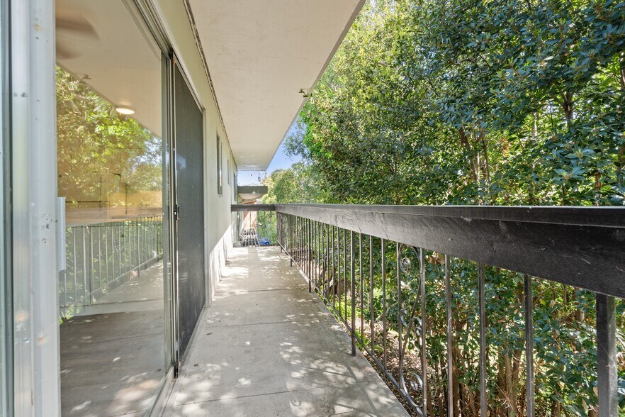 More Photos Of 4840 San Pablo Dam Rd, El Sobrante Apartments For Sale