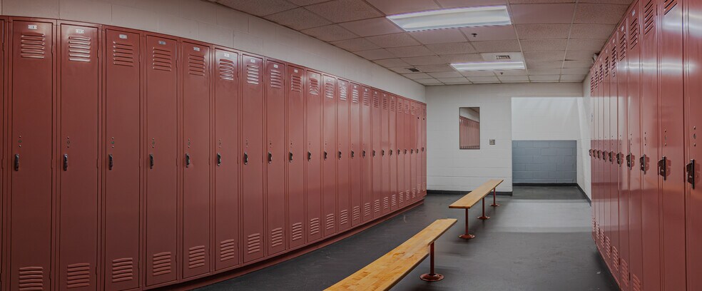 More Photos Of 186 Commerce Dr, LaGrange Industrial For Sale