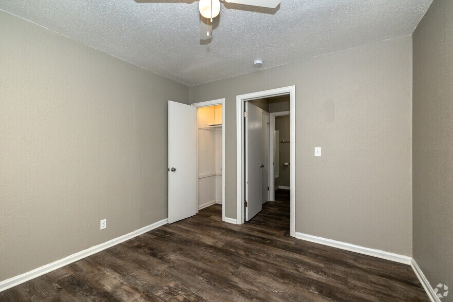 More Photos Of 1516 E 3rd St, Wichita Apartments For Sale