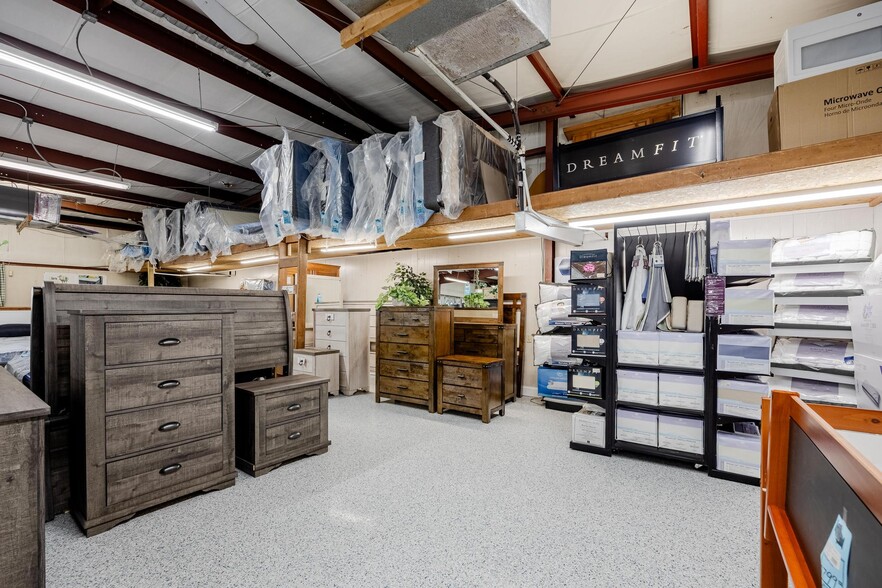 More Photos Of 1060 SR 29 S, LaBelle General Retail For Sale