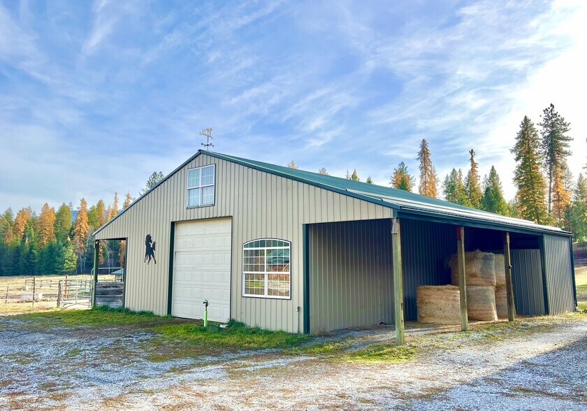 More Photos Of 3378 Northport Flat Creek Rd, Kettle Falls Specialty For Sale