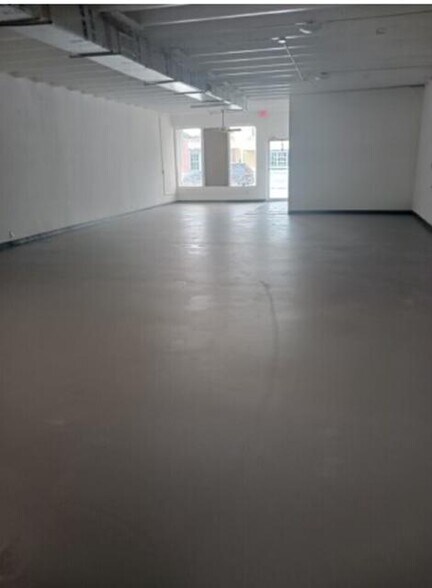 More Photos Of 910 Avenue D, Fort Pierce Storefront Retail Office For Lease