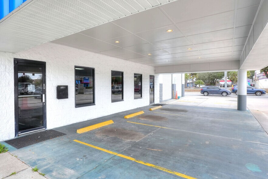 More Photos Of 1803 3rd St Sw, Winter Haven General Retail For Lease