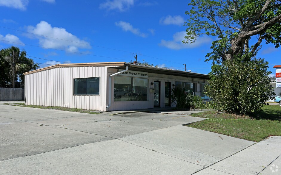 More Photos Of 1682 N Harbor City Blvd, Melbourne Freestanding For Lease