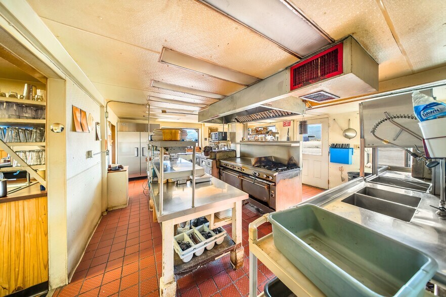 More Photos Of 115 US Hwy 40 hwy, Kremmling Restaurant For Sale