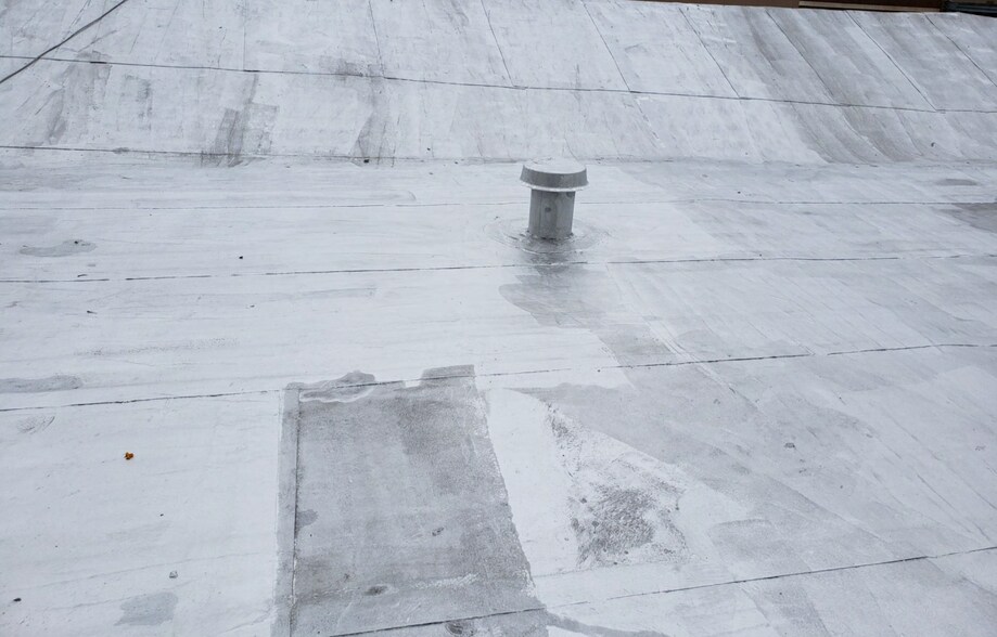 More Photos Of 5940 Myrtle Ave, Ridgewood Storefront Retail Residential For Sale