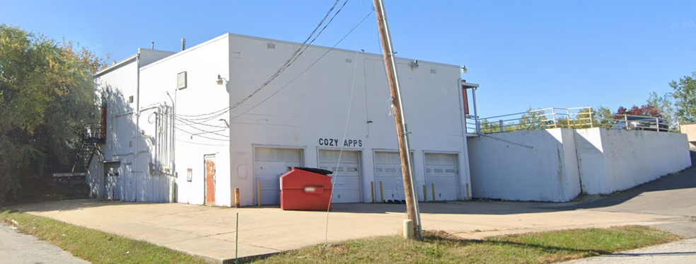 Primary Photo Of 17003 E US Highway 24, Independence General Retail For Lease