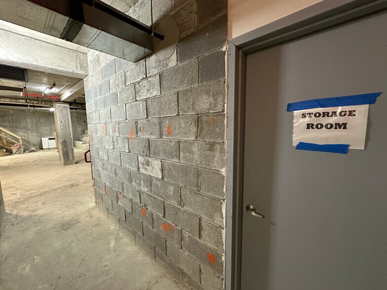 More Photos Of 17 Somers St, Brooklyn Apartments For Lease