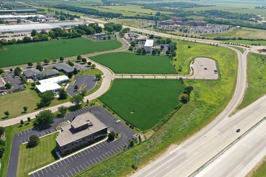 More Photos Of 530 Midland Ct, Janesville Land For Sale