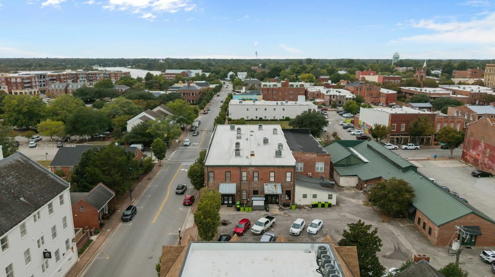 More Photos Of 202 Craven St, New Bern General Retail For Sale