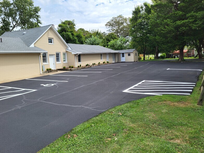 More Photos Of 320 Glebe Rd, Easton Office For Sale