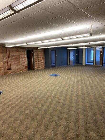 More Photos Of 3030 Penn Ave, Pittsburgh Loft Creative Space For Sale