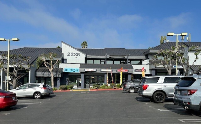 More Photos Of 2235 Lake Ave, Altadena Office For Lease
