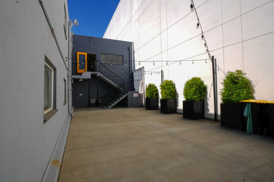 More Photos Of 11227-11229 Valley Blvd, El Monte Office For Sale