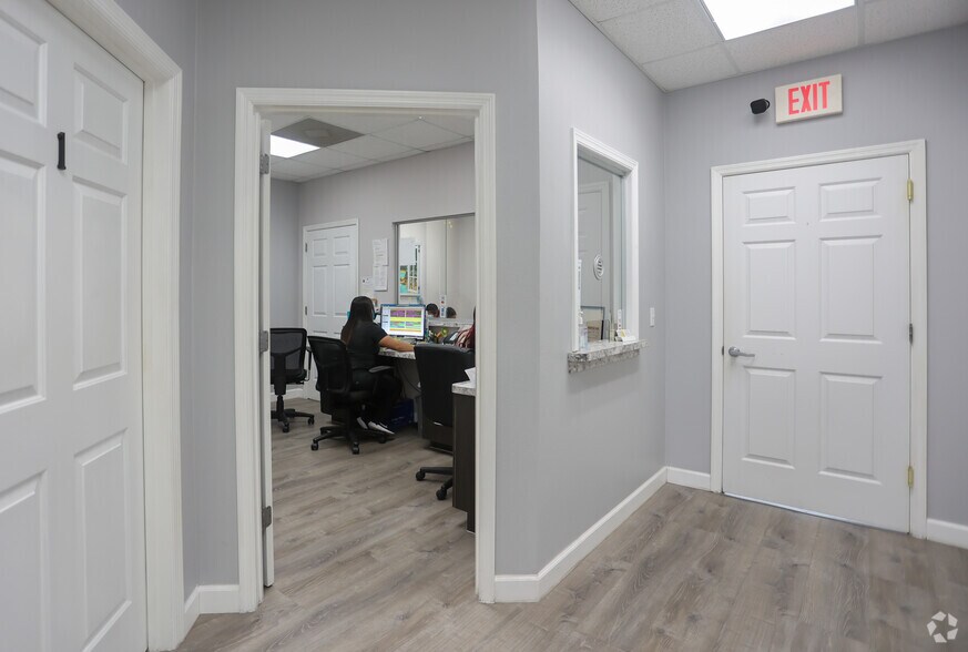 More Photos Of 1045-1085 N John Young Pky, Kissimmee Medical For Sale