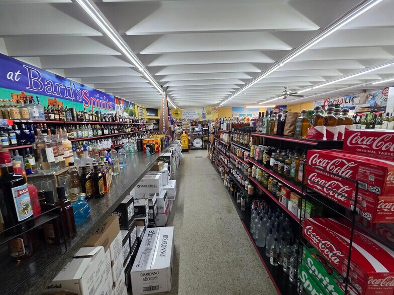 More Photos Of 1306 Coastal Hwy, Panacea Convenience Store For Sale