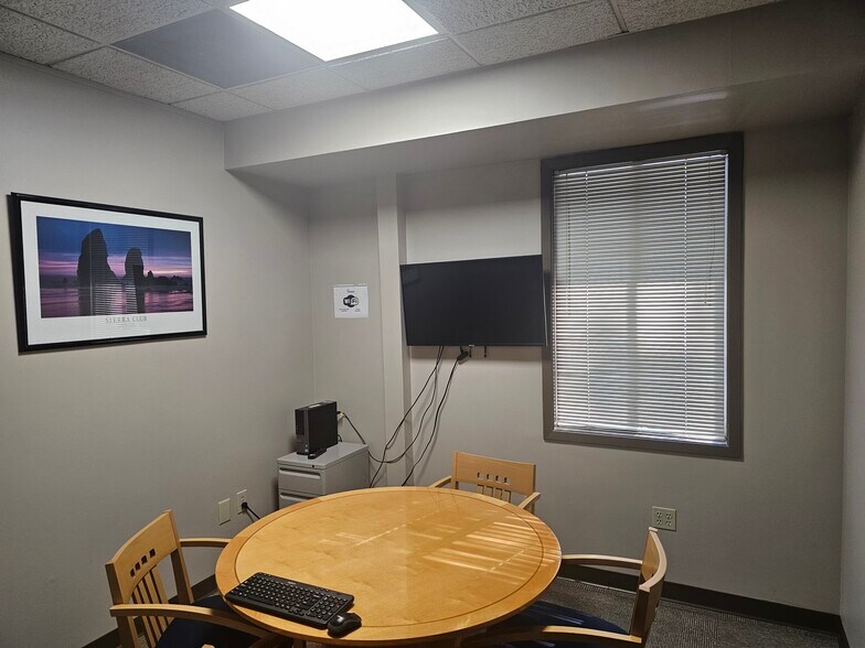 More Photos Of 1132 Hightower Trl, Atlanta Medical For Sale