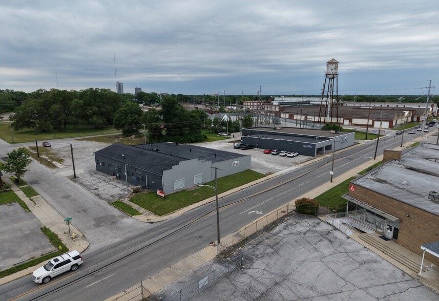 More Photos Of 1808 S Anthony Blvd, Fort Wayne Unknown For Lease