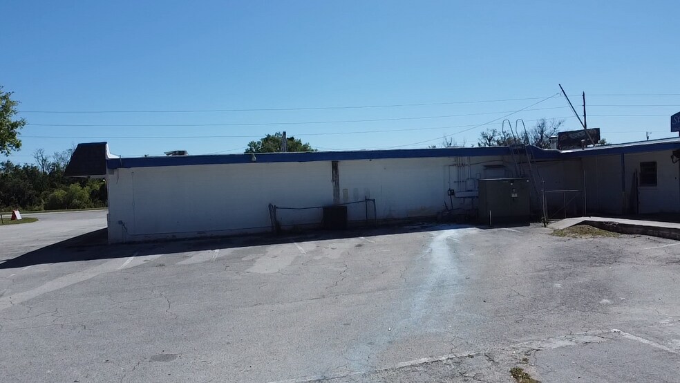 More Photos Of 33224 Hwy 27, Haines City Restaurant For Sale