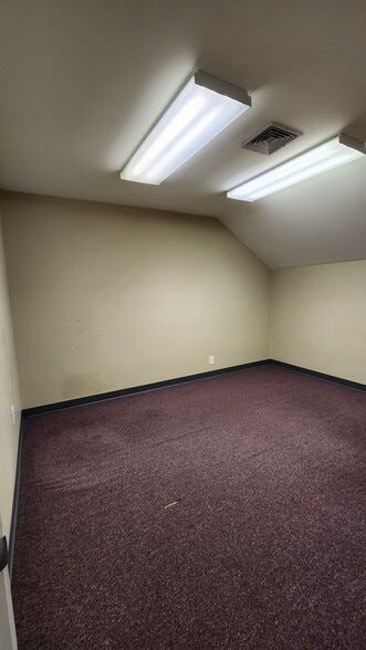 More Photos Of 901 Route 168, Turnersville Office For Lease