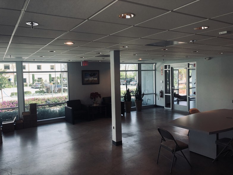 More Photos Of 14401 Franklin Ave, Tustin Warehouse For Lease