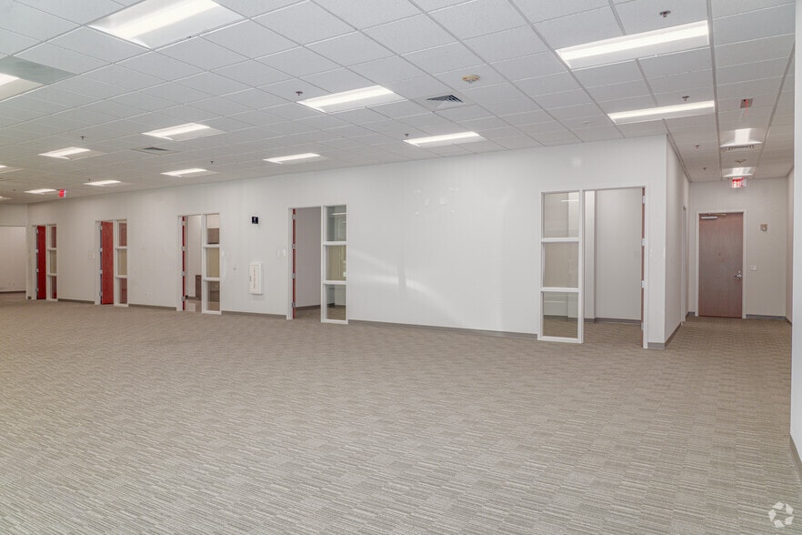 More Photos Of 8020 Arco Corporate Dr, Raleigh Unknown For Lease