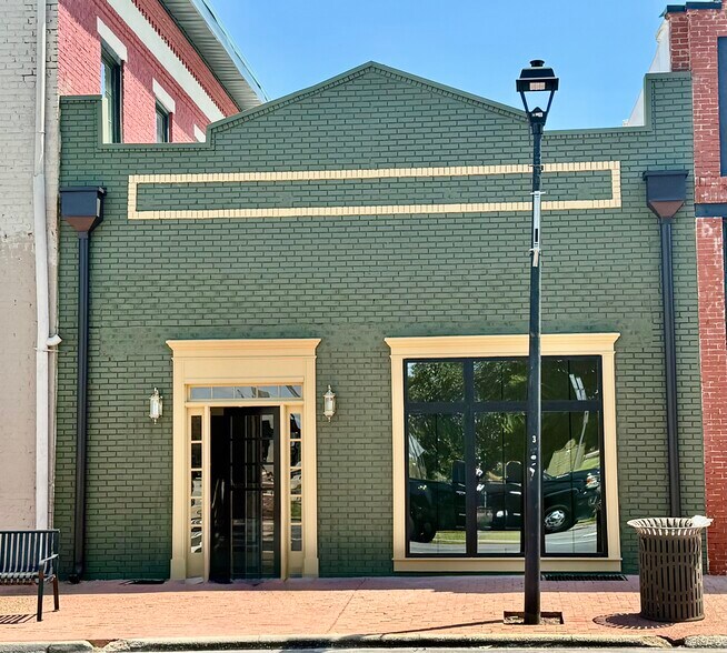More Photos Of 105 S Jefferson Ave, Eatonton Office For Sale