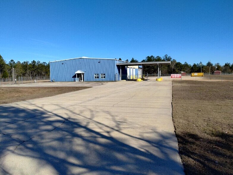 Primary Photo Of 4300 Highway 43, Mc Intosh Truck Terminal For Lease