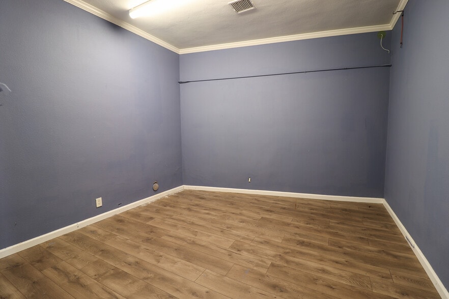 More Photos Of 3127 W Beverly Blvd, Montebello Storefront Retail Office For Sale