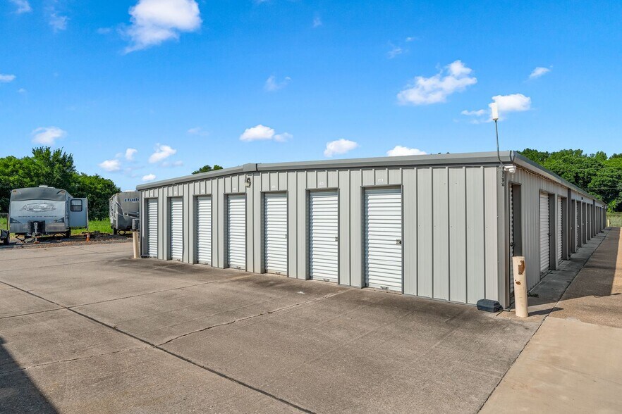 More Photos Of 1700 Stockwell Rd, Bossier City Self Storage For Sale