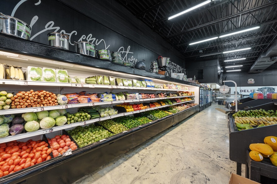 More Photos Of 1405 E Dublin Granville Rd, Columbus Freestanding For Sale