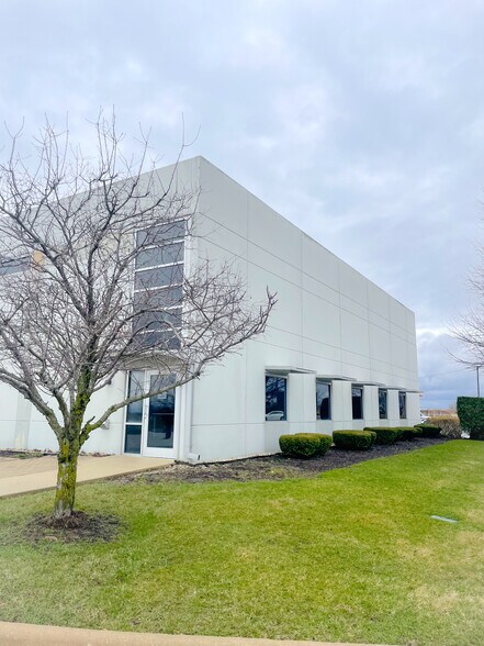Primary Photo Of 1201 Teal Ave, Peotone Manufacturing For Lease