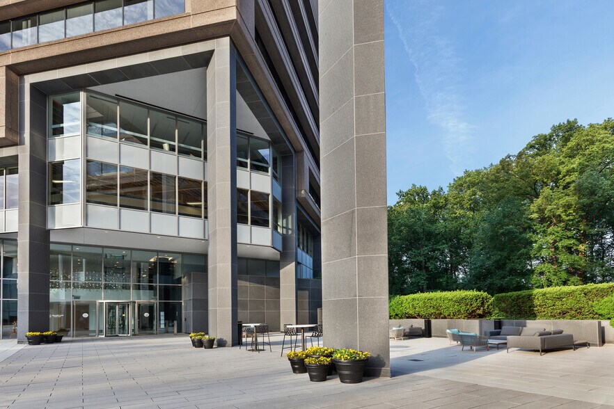 More Photos Of 6120 Executive Blvd, Rockville Office For Lease