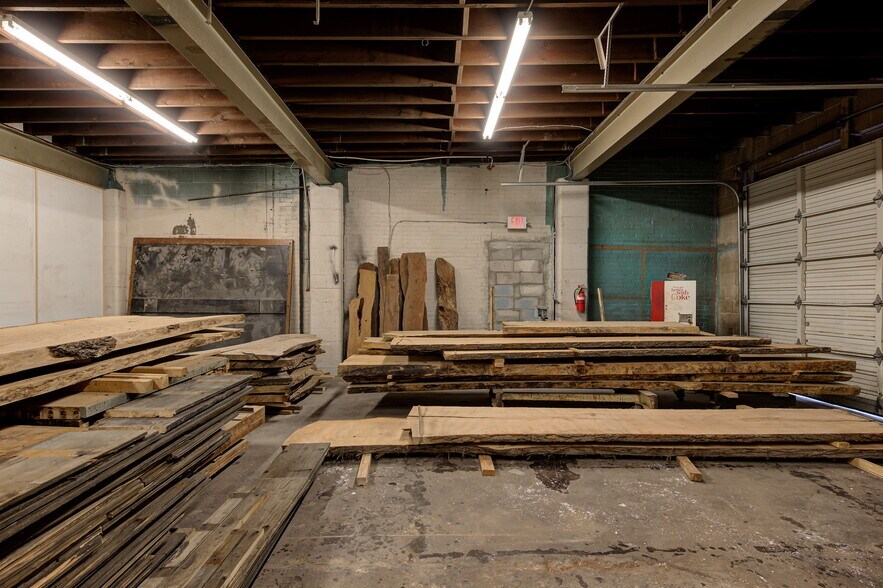 More Photos Of 1615 N Portland Ave, Oklahoma City Warehouse For Sale