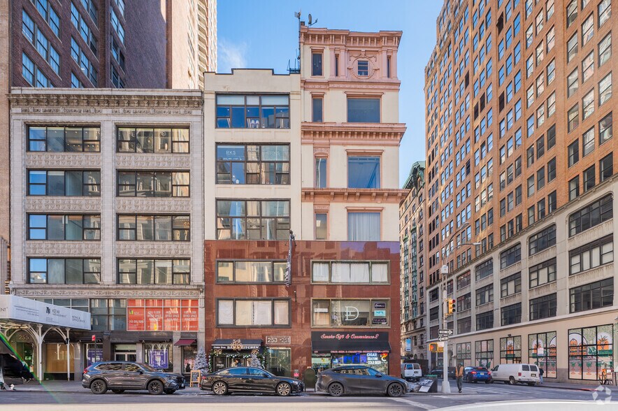 More Photos Of 251-253 Fifth Ave, New York Office For Lease