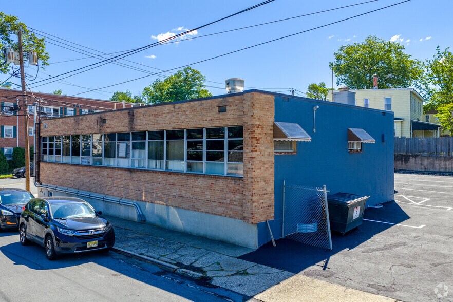 More Photos Of 2075 Millburn Ave, Maplewood Medical For Lease