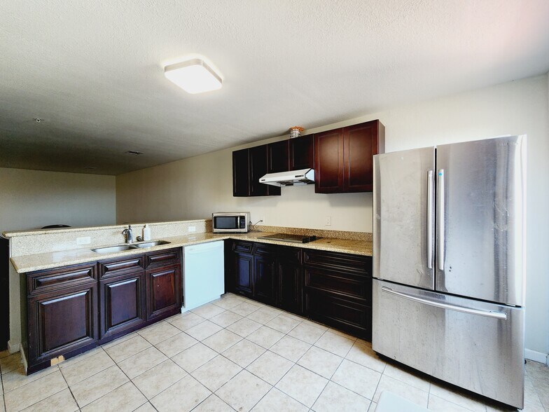 More Photos Of 12989 Bellaire Blvd, Houston Storefront For Sale