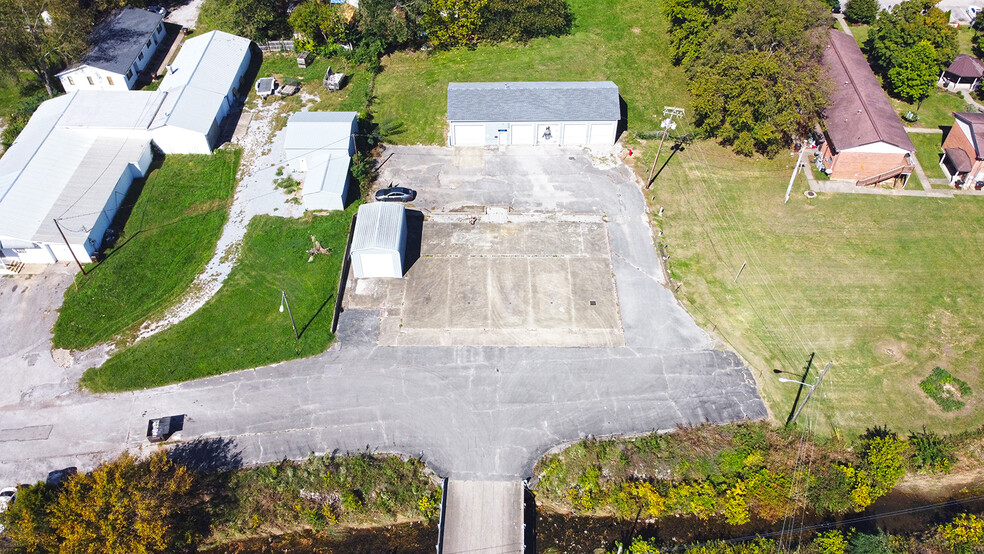 Primary Photo Of 419 E Main St, Mount Sterling Warehouse For Lease