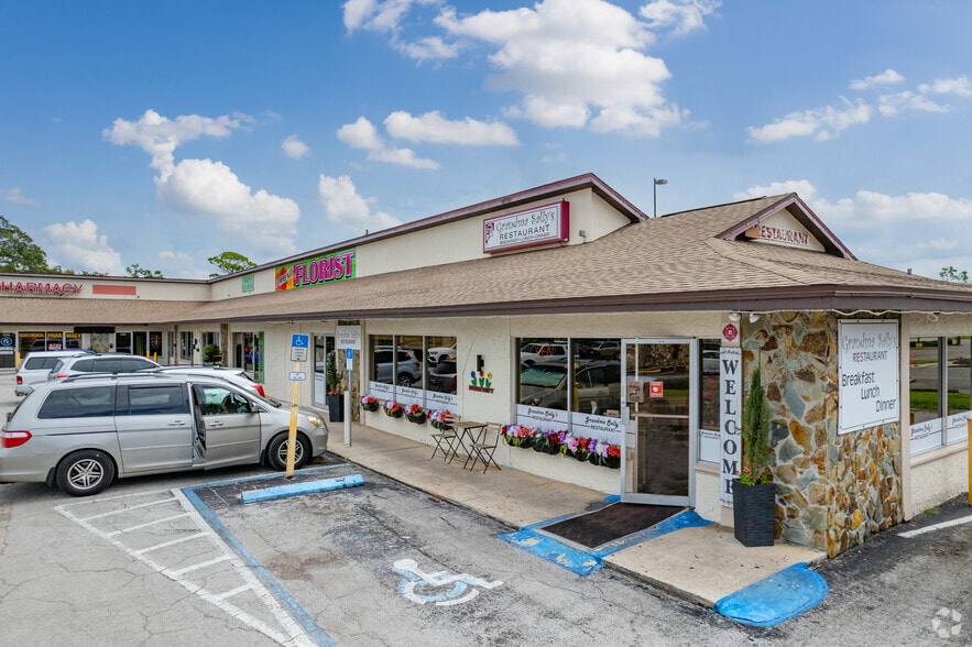 Primary Photo Of 5334 Grand Blvd, New Port Richey Storefront Retail Office For Lease