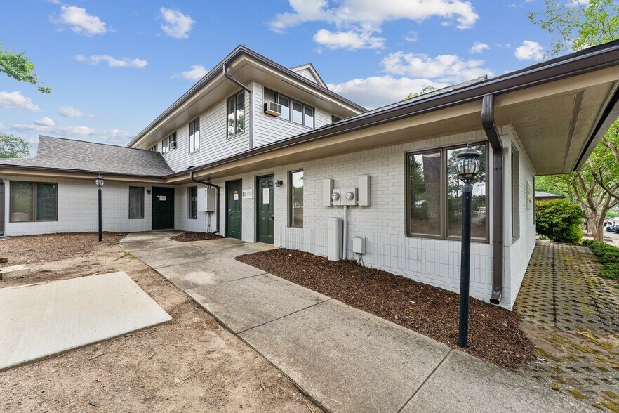 More Photos Of 3816-3826 Bland Rd, Raleigh Office For Sale