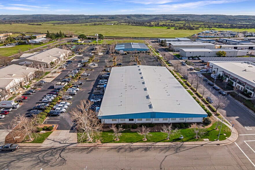 More Photos Of 900 Fortress St, Chico Office For Sale