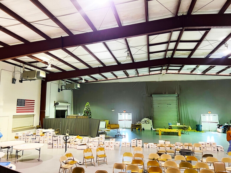 More Photos Of 15833 N US Highway 301, Citra Lodge Meeting Hall For Sale